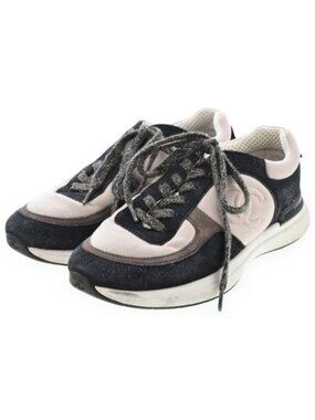 Chanel Sneakers Beige